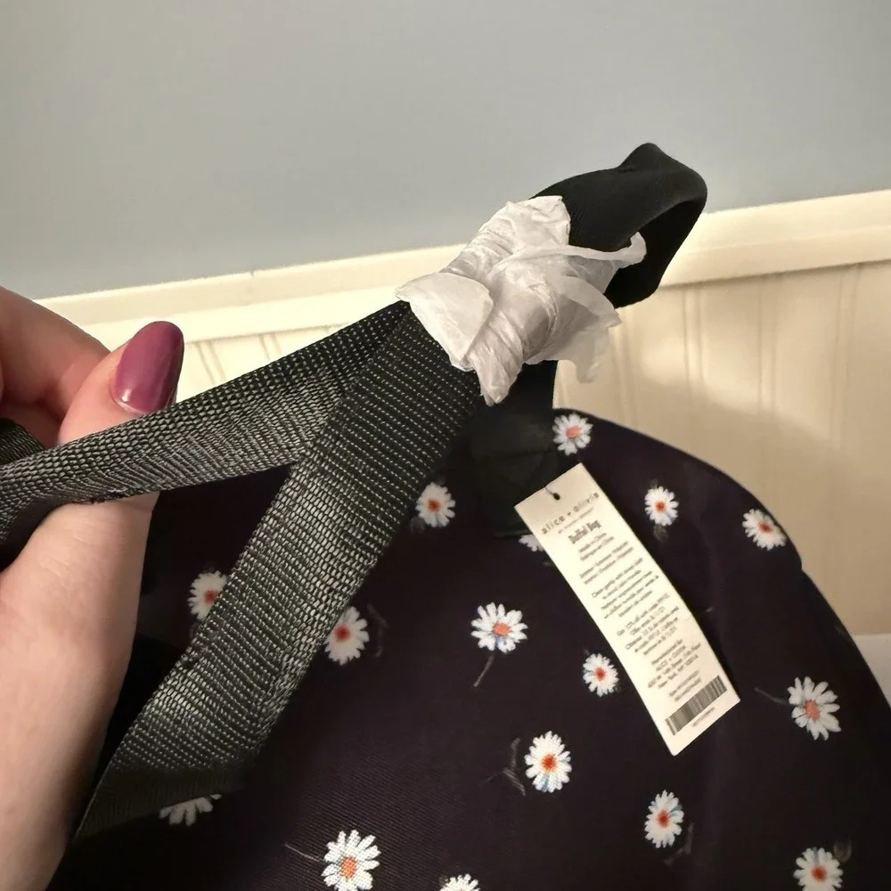 Alice + Olivia Daisy Print Weekend Duffel Overnight Bag By Stacey Bendet Black